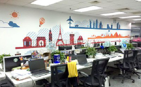  云霄教你设计办公室墙绘的方法。